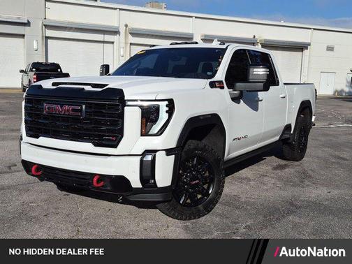 Summit White 2024 GMC Sierra 3500 AT4