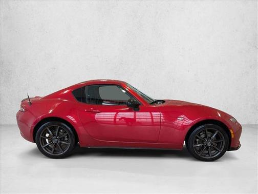 Soul Red Metallic 2017 Mazda MX-5 Miata RF Club