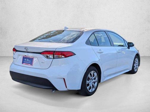 Ice Cap 2024 Toyota Corolla LE