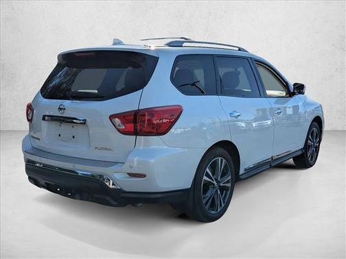 2020 Nissan Pathfinder Platinum 2WD
