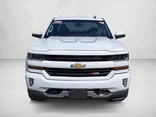 Summit White 2018 Chevrolet Silverado 1500 2LT