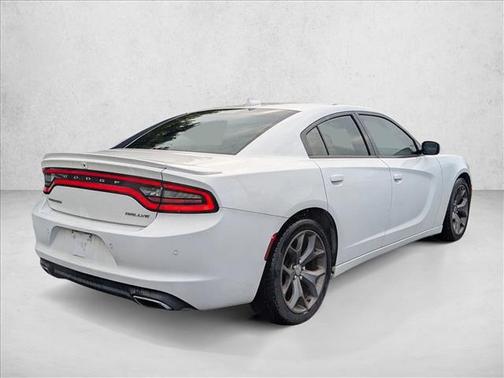 2015 Dodge Charger SXT