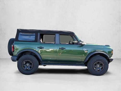 Eruption Green Metallic 2024 Ford Bronco Wildtrak