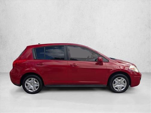 2010 Nissan Versa 1.8 S