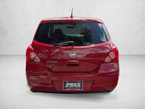 2010 Nissan Versa 1.8 S