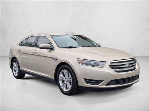 2018 Ford Taurus SEL