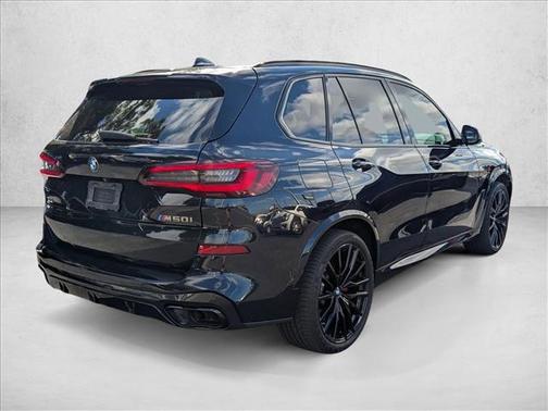 2022 BMW X5 M50i