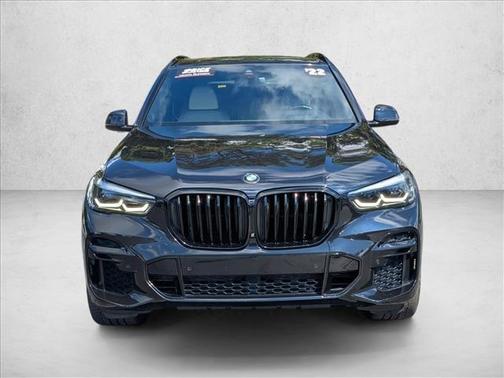 2022 BMW X5 M50i