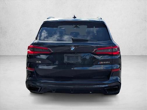 2022 BMW X5 M50i