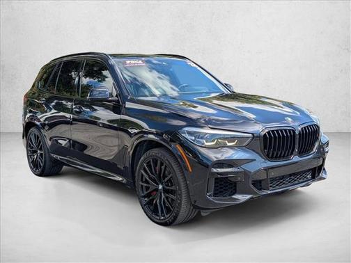 2022 BMW X5 M50i