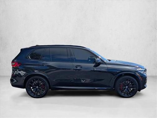 2022 BMW X5 M50i
