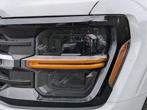 Oxford White 2024 Ford F-150 XLT