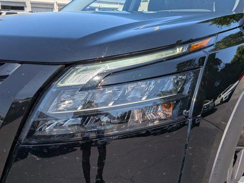 Super Black 2024 Nissan Pathfinder SV FWD