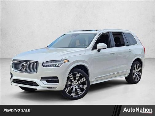2025 Volvo XC90 B6 Plus 6-Seater