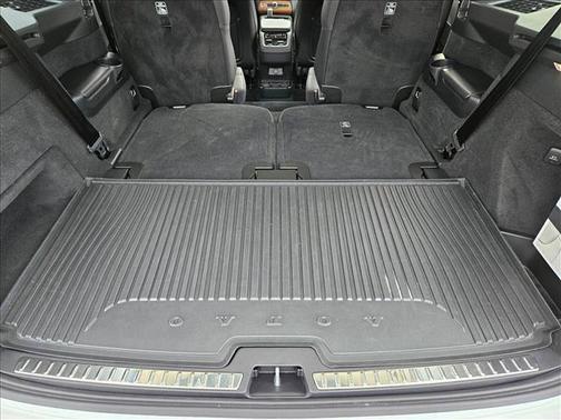 2025 Volvo XC90 B6 Plus 6-Seater