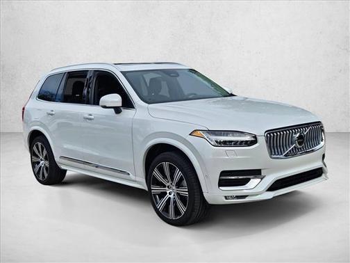 2025 Volvo XC90 B6 Plus 6-Seater