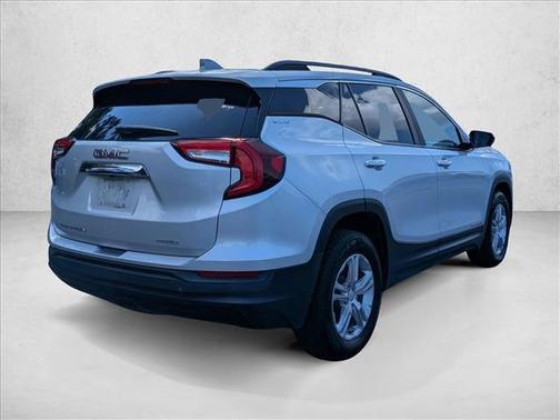 Quicksilver Metallic 2022 GMC Terrain SLE