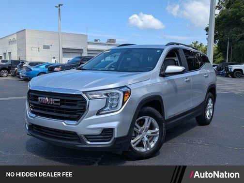 Quicksilver Metallic 2022 GMC Terrain SLE