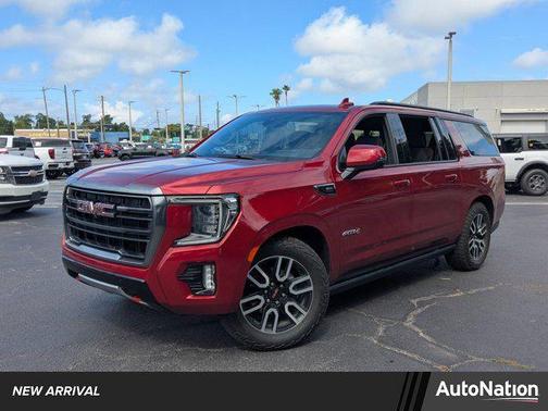 2021 GMC Yukon XL 4WD AT4