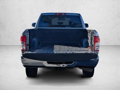 2021 RAM 2500 Big Horn Crew Cab 4x4 6'4' Box