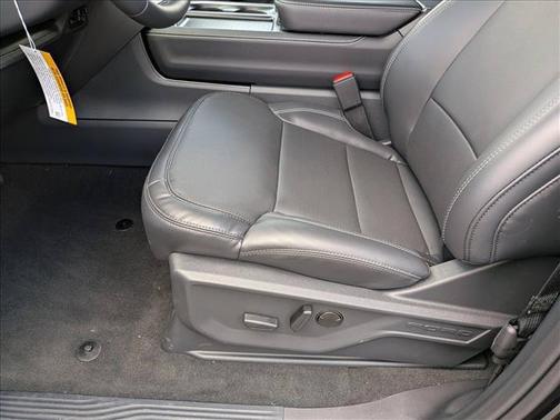 Agate Black Metallic 2026 Ford Expedition Max Platinum