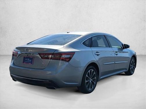 2017 Toyota Avalon XLE