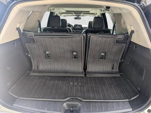 2022 Nissan Pathfinder Platinum 2WD