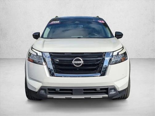 2022 Nissan Pathfinder Platinum 2WD