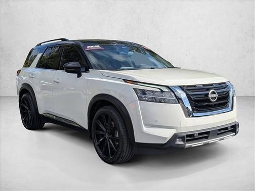 2022 Nissan Pathfinder Platinum 2WD