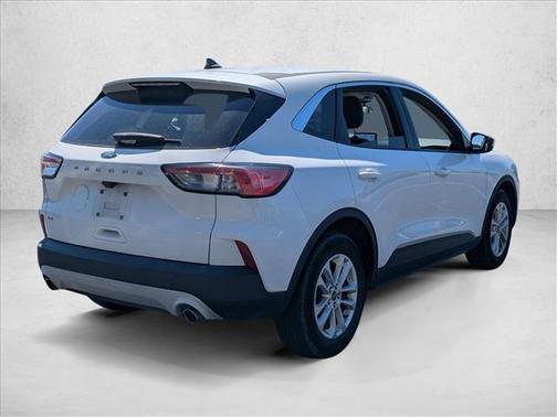 Oxford White 2020 Ford Escape SE