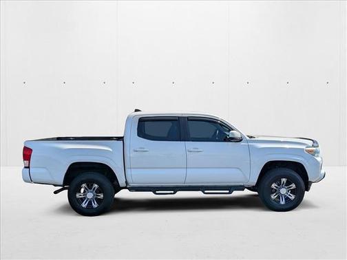 2016 Toyota Tacoma SR