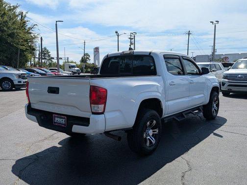 2016 Toyota Tacoma SR