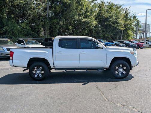 2016 Toyota Tacoma SR