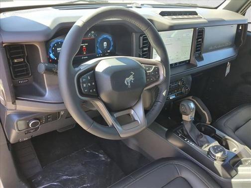 Oxford White 2026 Ford Bronco Badlands