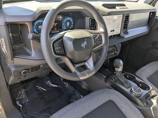 2025 Ford Bronco Base 4 Door 4x4