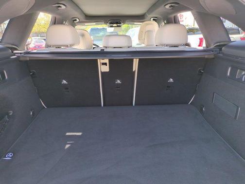 Polar White 2025 Mercedes-Benz GLC 300 Base