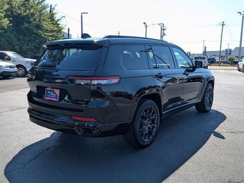 2023 Jeep Grand Cherokee L Summit Reserve