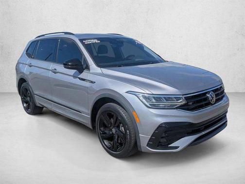 Pyrite Silver Metallic 2023 Volkswagen Tiguan 2.0T SE R-Line Black