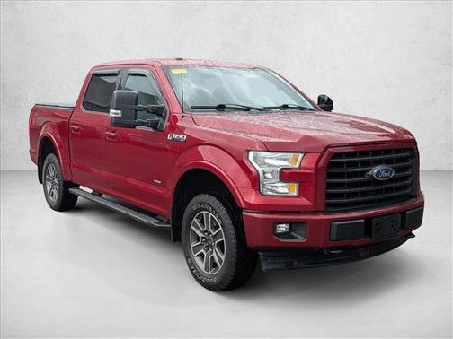 Ruby Red Metallic Tinted Clearcoat 2017 Ford F-150 XLT
