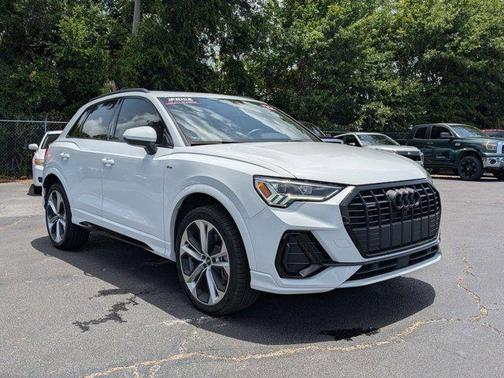 2022 Audi Q3 45 S line Premium Plus