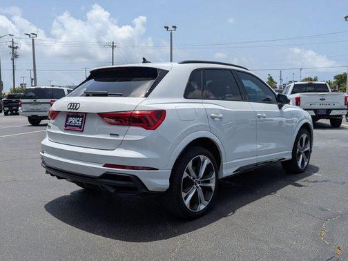 2022 Audi Q3 45 S line Premium Plus