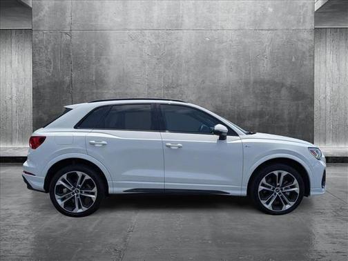 2022 Audi Q3 45 S line Premium Plus
