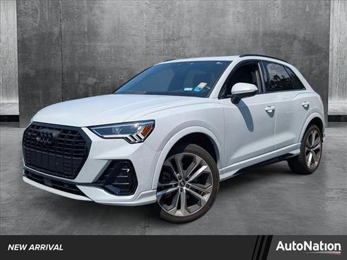 2022 Audi Q3 45 S line Premium Plus