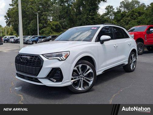 2022 Audi Q3 45 S line Premium Plus