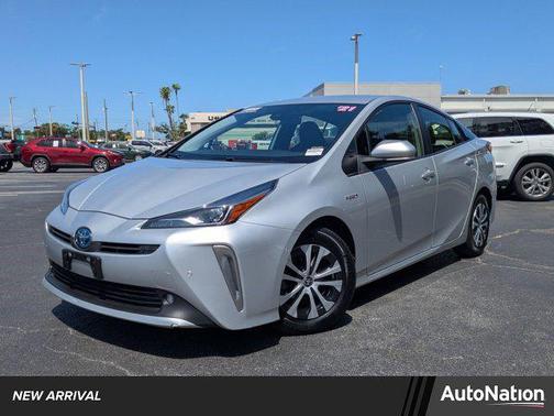 2021 Toyota Prius LE
