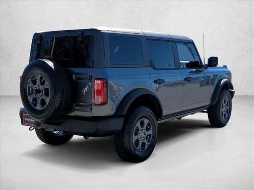 Carbonized Gray Metallic 2026 Ford Bronco Big Bend