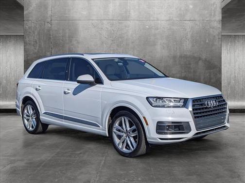 Photo 3 of 27 of 2018 Audi Q7 3.0T Prestige