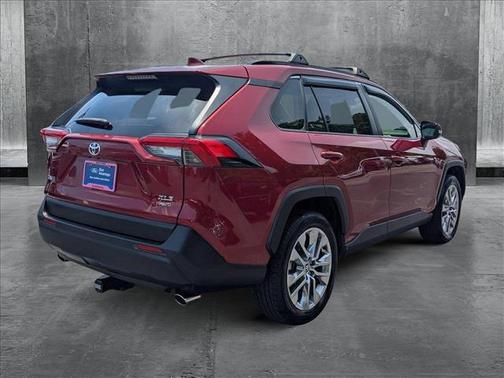 2020 Toyota RAV4 XLE Premium