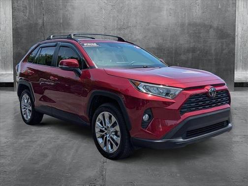 2020 Toyota RAV4 XLE Premium