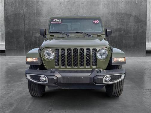 Sarge Green Clearcoat 2021 Jeep Gladiator Sport S